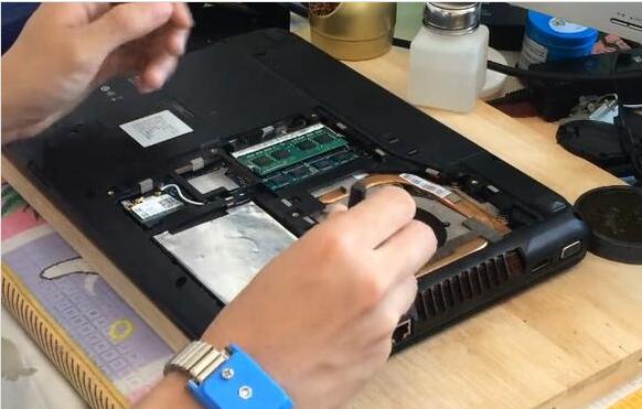 取下硬盤 取下硬盤