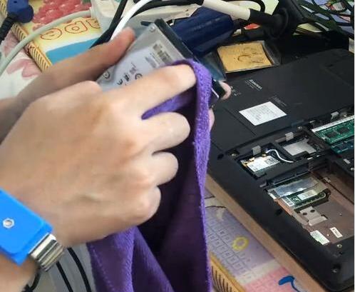 干毛巾擦硬盤 干毛巾擦硬盤